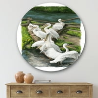 Dizajnerska umjetnost pelikani se odmaraju uz riječnu vodu Tradicionalni kružni metalni zidni umjetnički disk