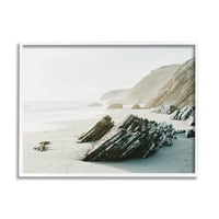 Stupell Industries stjenovita plaža litica pješčana obala obalna Fotografija Umjetnost u bijelom okviru zidni