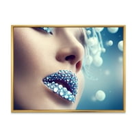 DesignART 'Bliski plan dragulja na modernom uokvirenom platnu na ženskim usnama, zidni tisak